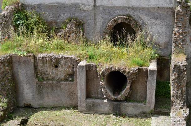 古罗马的渡槽和污水系统