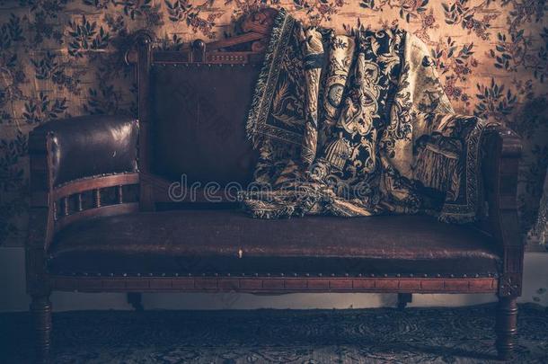 古董毯子黑暗的家具历史的