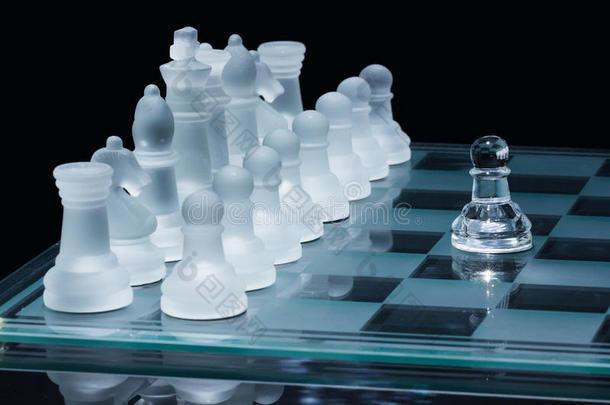 国际象棋棋子对抗一切