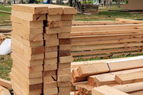 董事会建设硬木堆木材