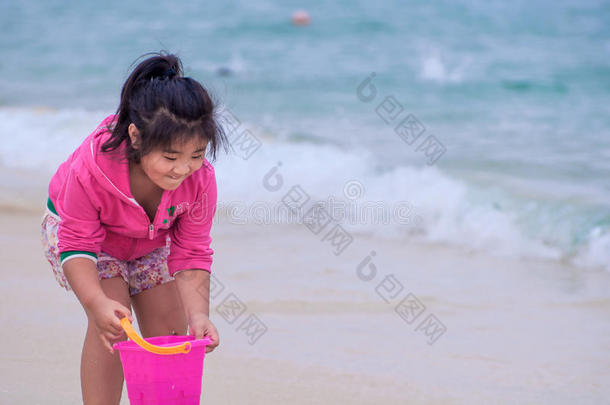 海滩上的女孩