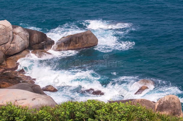 海滩梳船