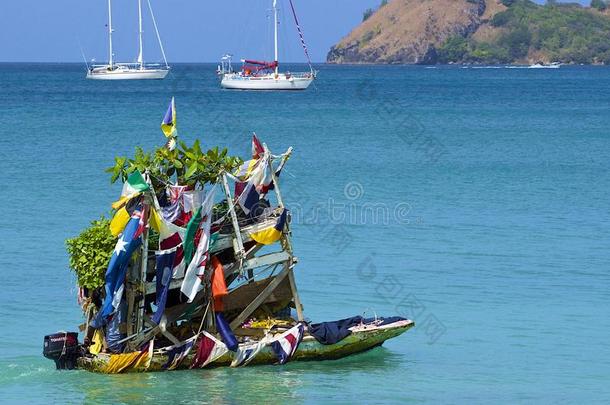 加勒比海圣卢西亚罗德尼湾的水果船