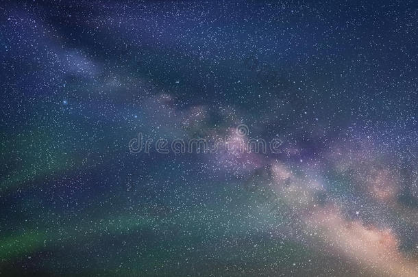 抽象的图片，美丽的星空，银河和北极光