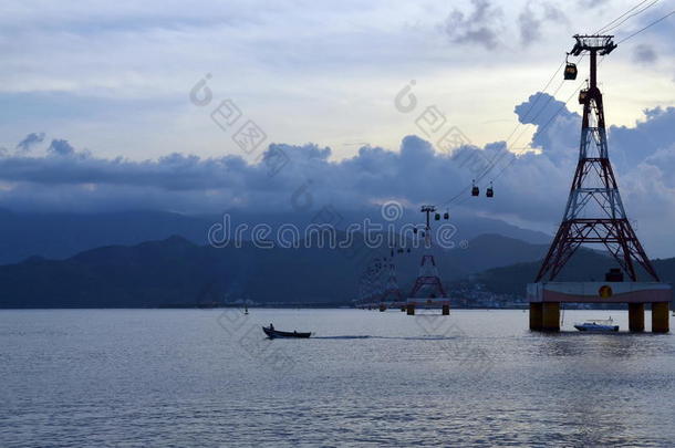 轴承电<strong>缆索</strong>道云风景