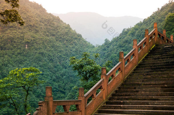 接近冒险背景瓷器目的地