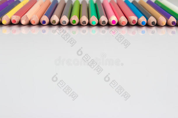 彩色铅笔蜡笔的边框