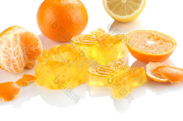 柑橘果冻，橙色，柠檬在白色背景分离物