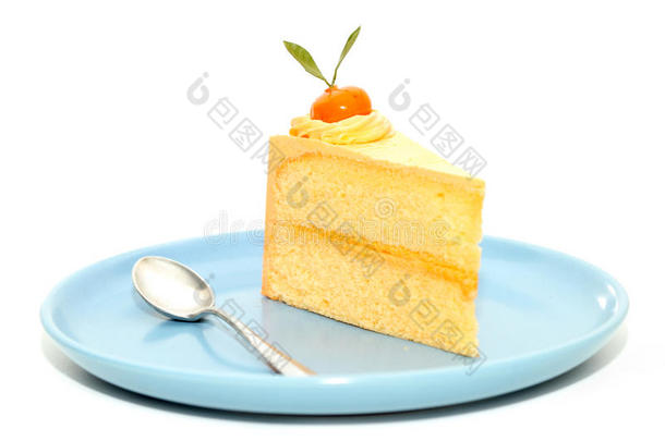 蛋糕橙色是盘子上的一块地方