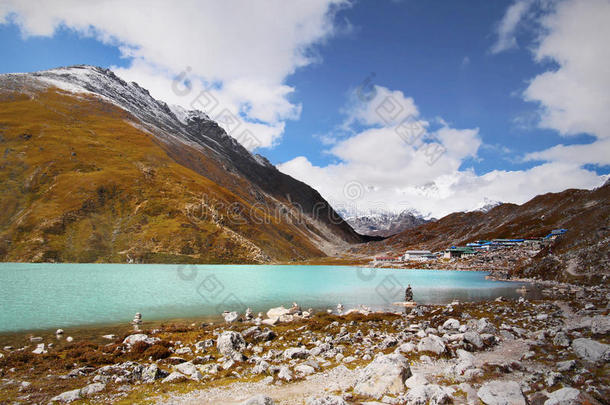 亚洲探索冰期的徒步旅行喜马拉雅山脉