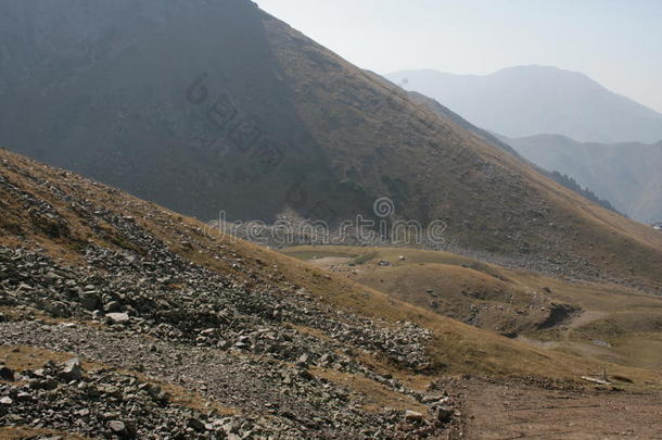 阿拉木图亚洲高的哈萨克斯坦风景