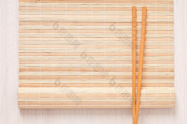 <strong>竹子</strong>餐巾和筷子