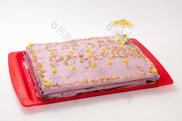 带紫色填充的生日蛋糕
