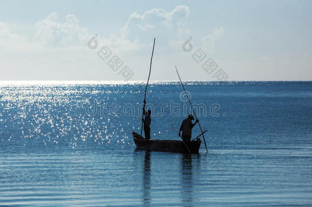 非洲，肯尼亚，渔民，早上，海洋，船上的渔民，蒙巴萨