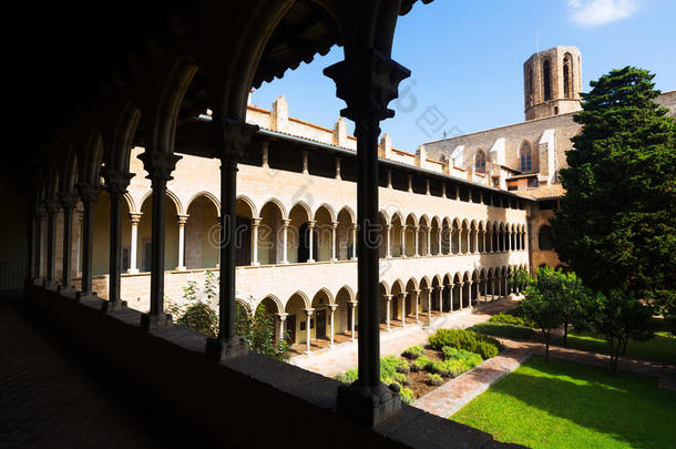 巴塞罗那佩德罗布斯修道院的修道院