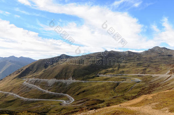 四川夏天的伟大道路，中国