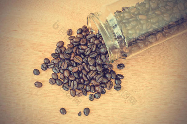 咖啡豆背景-复古效果风格图片