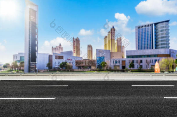 现代化城市道路的背景