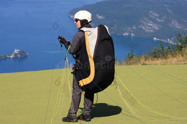 阿尔卑斯山滑翔伞