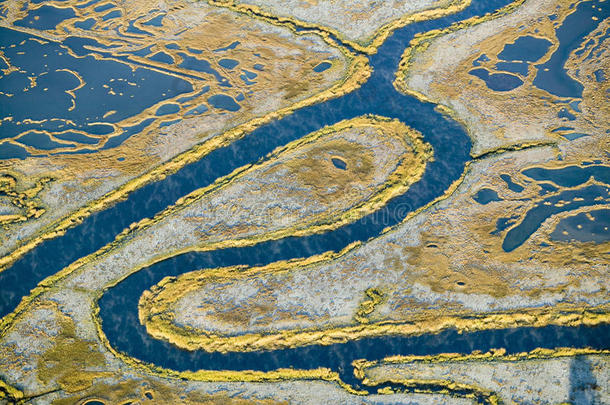 沼泽的鸟瞰，盐和海水的湿地提取，以及缅因州水井中的瑞秋·卡森野生动物保护区
