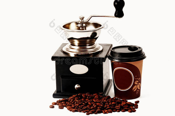 咖啡磨床，咖啡豆和咖啡杯