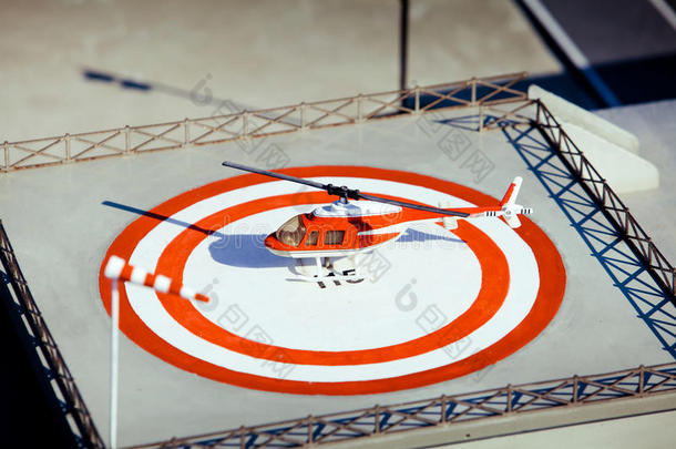 甲板地面直升机直升机甲板直升机停机坪