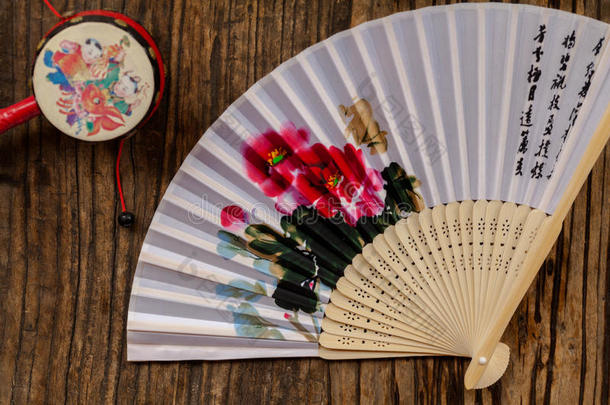中国传统物品-折叠和拨浪鼓