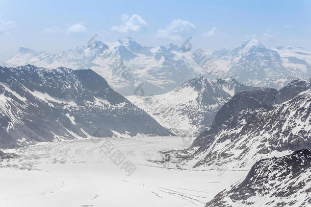 瑞士阿尔卑斯山<strong>少女</strong>峰的阿勒奇冰川