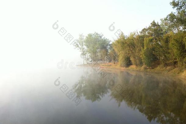 雾卡奥霍风景薄雾