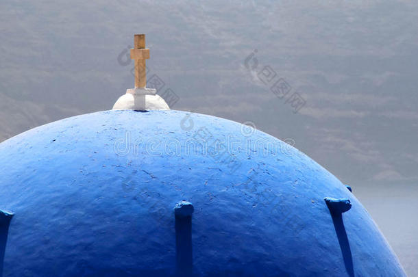 钟蓝色教堂交叉希腊