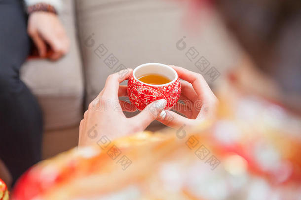 <strong>婚</strong>礼当天的<strong>中国</strong>茶道杯