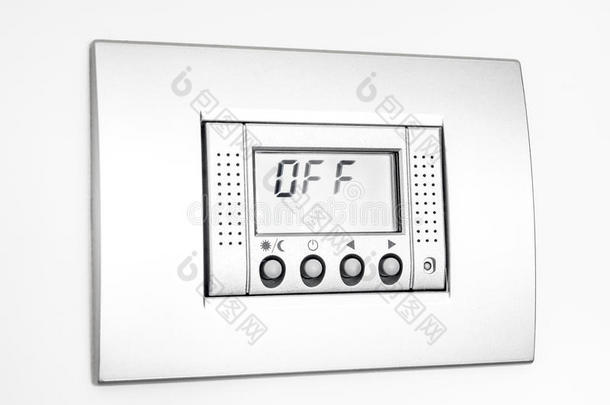 白色背景下的数字关闭恒温器