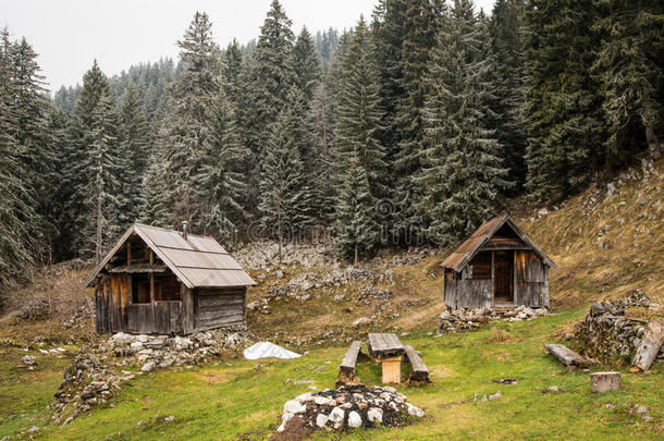 建筑学建筑阴云密布小屋梦幻般的