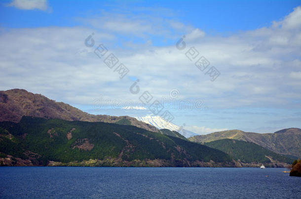 亚洲亚洲的火山口乡村陨石坑