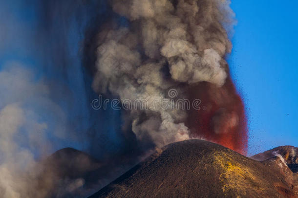 埃特纳<strong>火山</strong>喷发