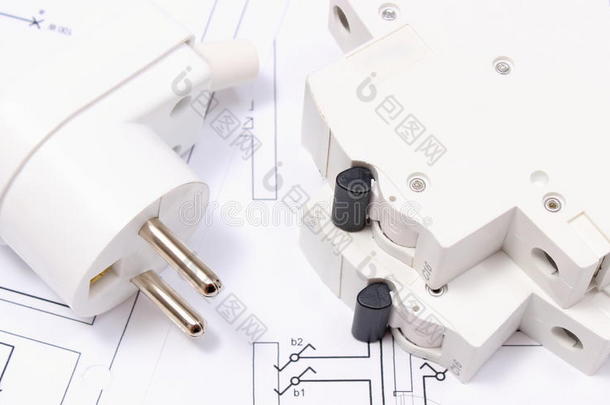 房屋施工图上的电动插头和保险丝