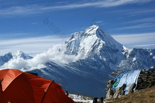 冒险<strong>登山家</strong>阿尔卑斯山阿拉尔德夫背景