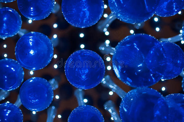蓝色装饰灯泡