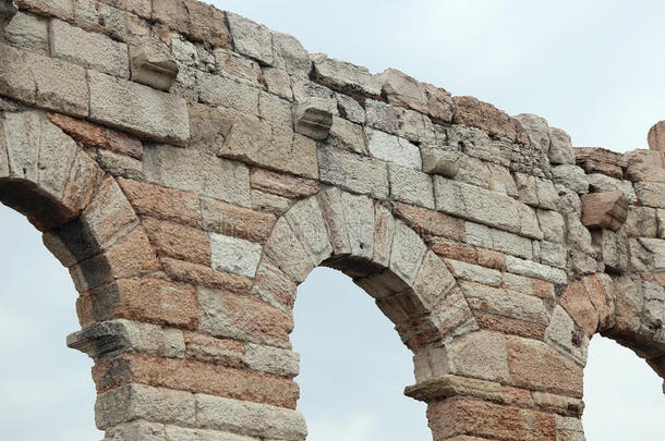 维罗纳市竞技场罗马拱门的细节