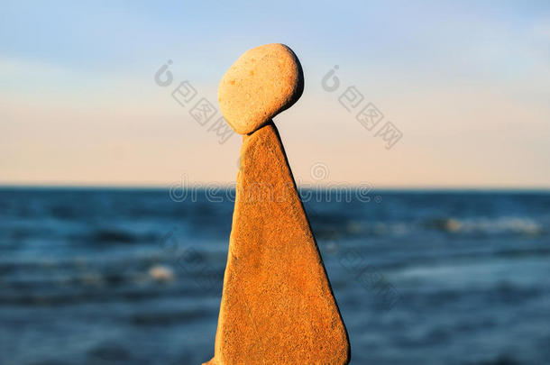 顶点平衡平衡的海滩海岸