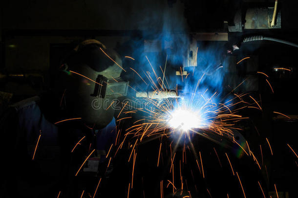 焊剂芯线弧焊是焊接过程中最普遍的焊接