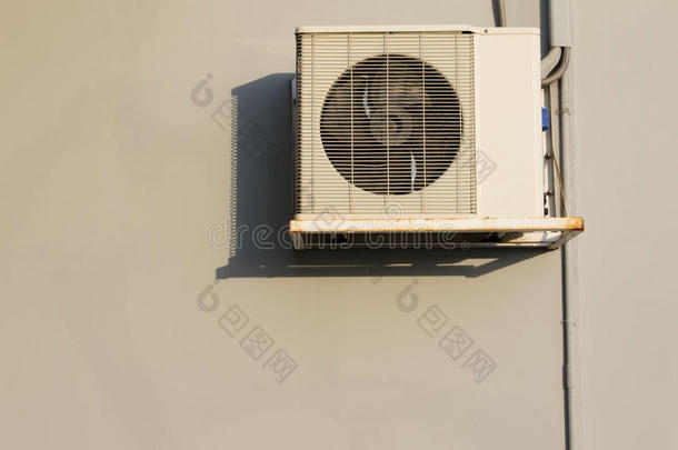 空调加热盘管在建筑墙体上的应用