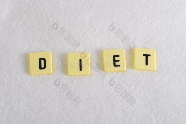 饮食块字母填字游戏糖堆上分离的甜粒白<strong>砂糖</strong>质地在饮食和健康营养