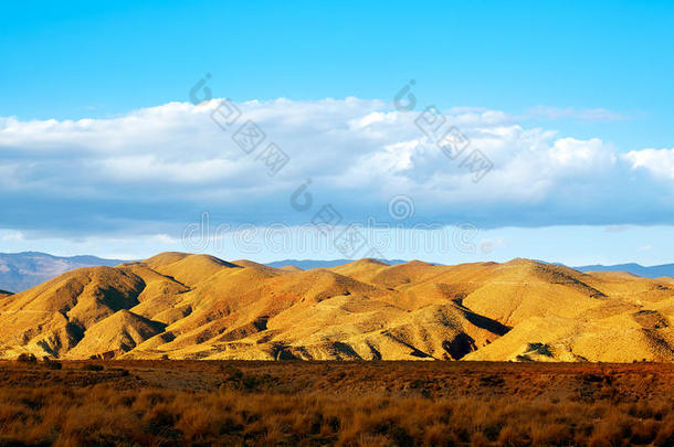 西班牙阿尔梅里亚塔伯纳斯沙漠山脉