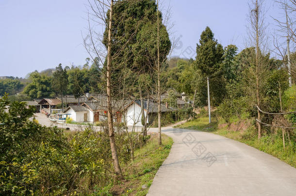 田园风格成都瓷器小屋乡间公路