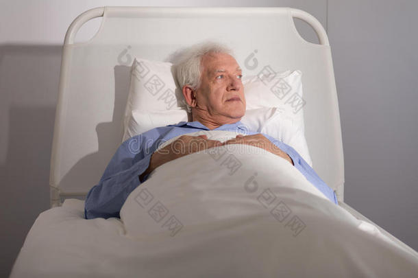 卧床的老年病人