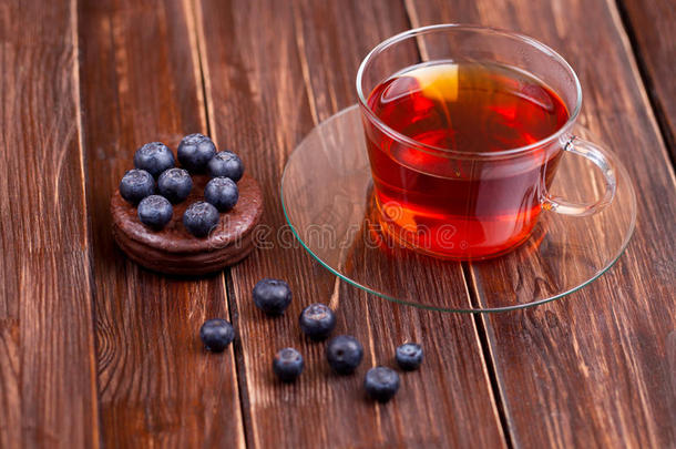 水果<strong>茶</strong>与<strong>蛋</strong>糕蓝莓浆果