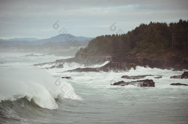 海滩海岸撞车<strong>薄雾</strong>海洋