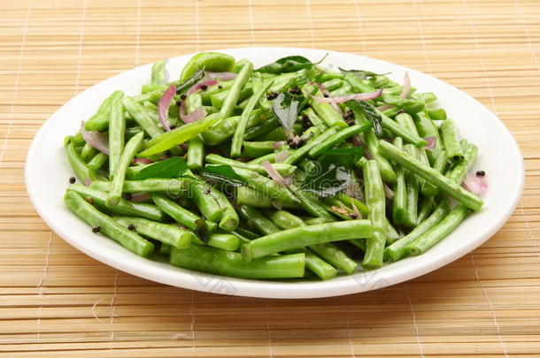 <strong>青豆沙</strong>拉