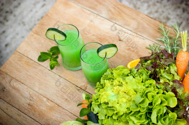 绿色饮料-绿色果汁（健康饮料）
